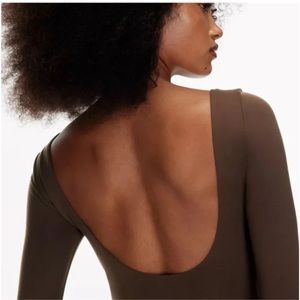 Aritzia Babaton Contour Boatneck Bodysuit